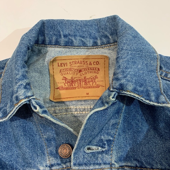 Levi’s vintage orange tab cropped Jean jacket. - Picture 4 of 6